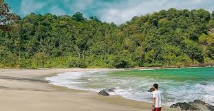 Pantai Mpumpul Tabun (Pantai Lumasebu)
